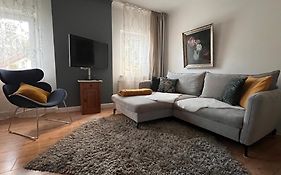 Sascha'S Home